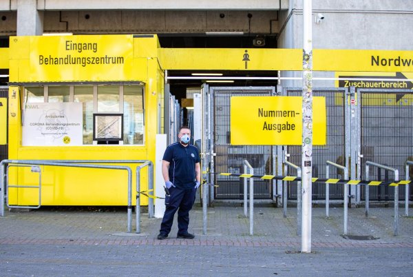 开云体育app 多特蒙德主场成为新冠肺炎临时检测中心